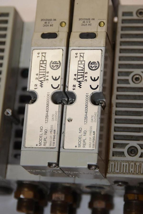 Used NUMATICS 239-1229 Manifold Block With Valves 122BA400M000061