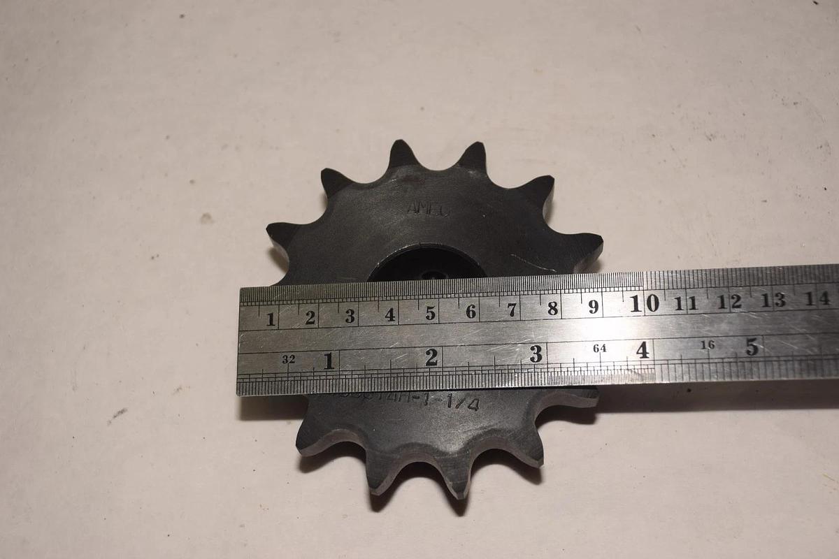 AMEC 60BS14H-1-1/4 1-1/4" BORE 14 TEETH SPROCKET NEW