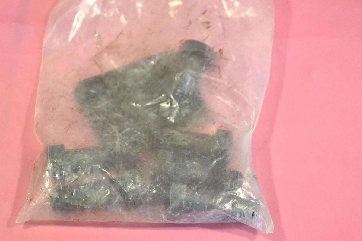 CAT HUB BOLT 1008679 6MP 6 MP SET OF 6 NEW