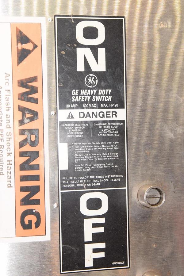 Used GE GENERAL ELECTRIC TH3361SS316 Model 1 30A Amp 600V Safety Switch W/ 20Amp Fuse