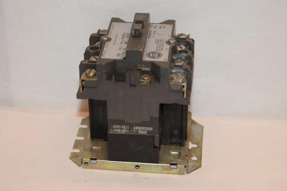 Used WESTINGHOUSE A200MICACE 27A Size 1 200V 110/120V Coil Contactor