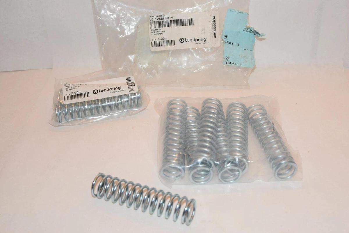 (NEW - LOT OF 8) LEE SPRING LC125M08M LC-125M-08M Compression Spring
