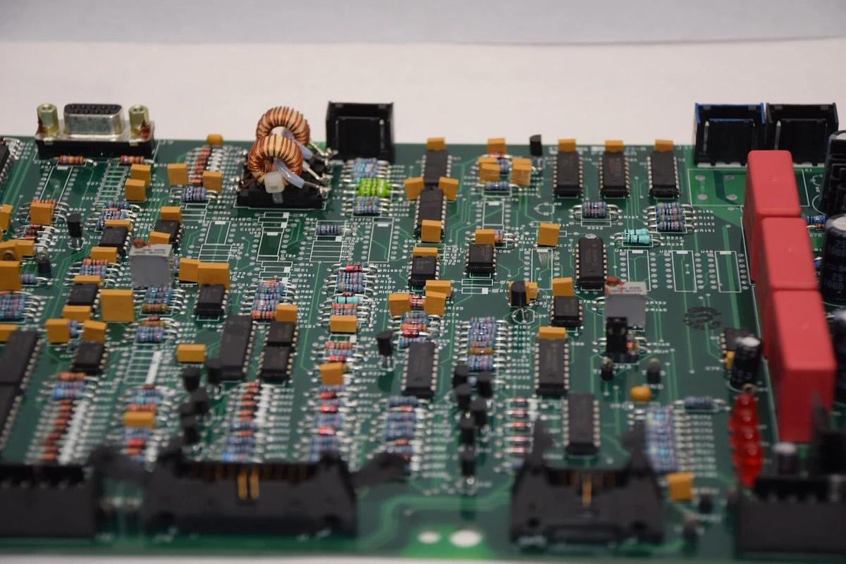 Used CPI CANADA INC 732814 Rev AF, 73281602 Rev AT Control Board Card