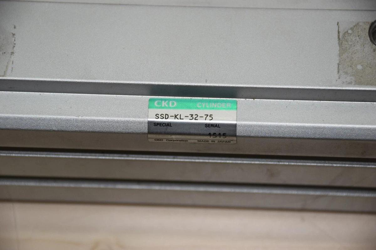 Used CKD SSD-KL-32-75 SSDKL3275 PNEUMATIC CYLINDER