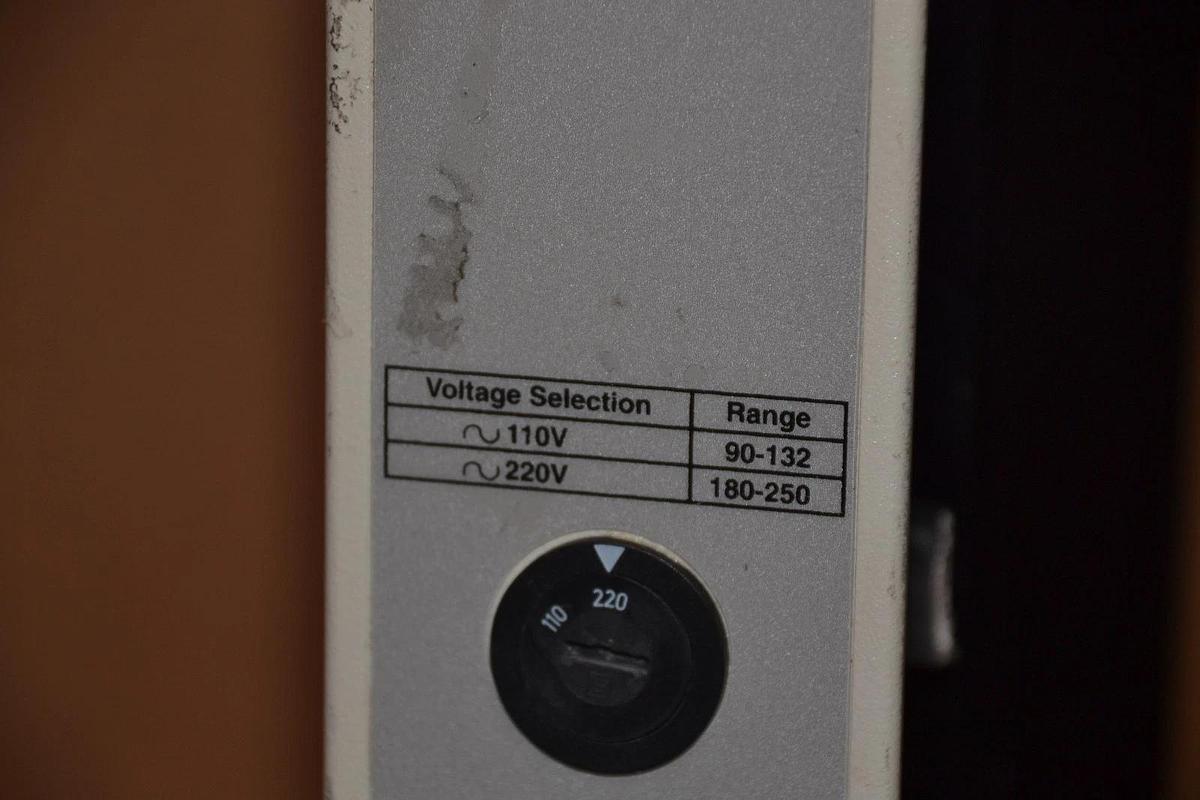 Used RELIANCE LATTISNET Model 3002 LORAIN 460w POWER SUPPLY AF3S461 110/220V