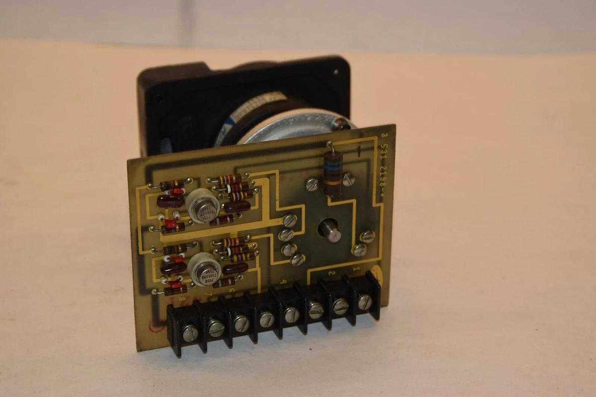 Used ACTON LABORATORIES DSD10-1 1-880-0036 DC-0500-B-00-0-6 ROTARY DIAL