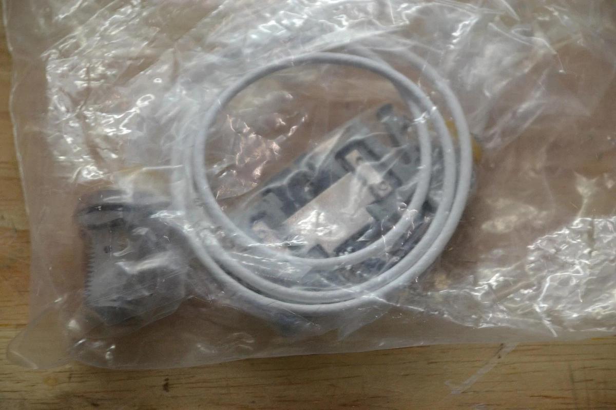 FOXBORO COMPANY P0800KE REV J COAX CABLE ASSEMBLY NEW