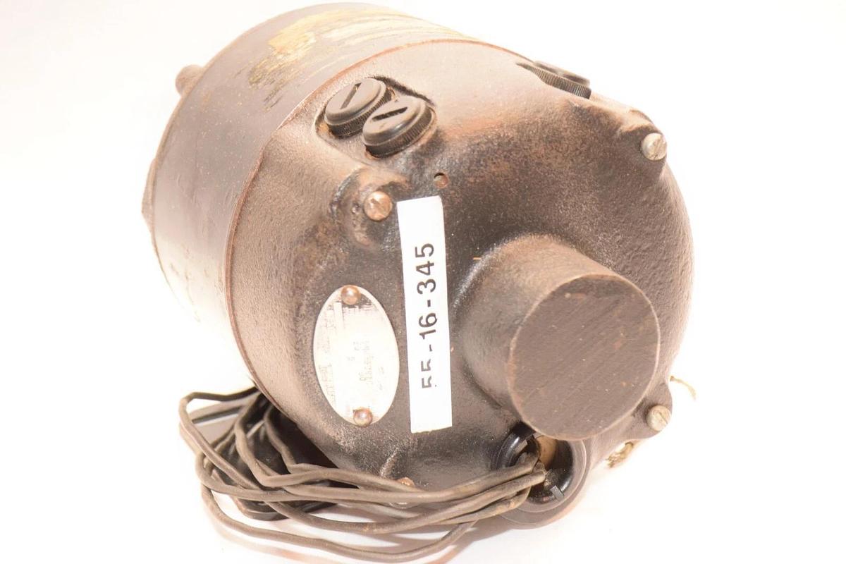 Used GENERAL ELECTRIC 5MJ35CB1C 55V 60Hz 0.50" Shaft Electric Motor