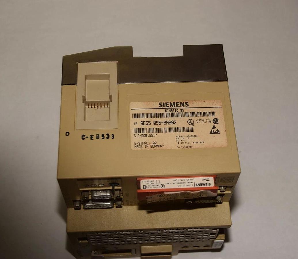 Used SIEMENS SIMATIC 6ES50958MB02 COMPACT CONTROLLER 6ES5 095-8MB02