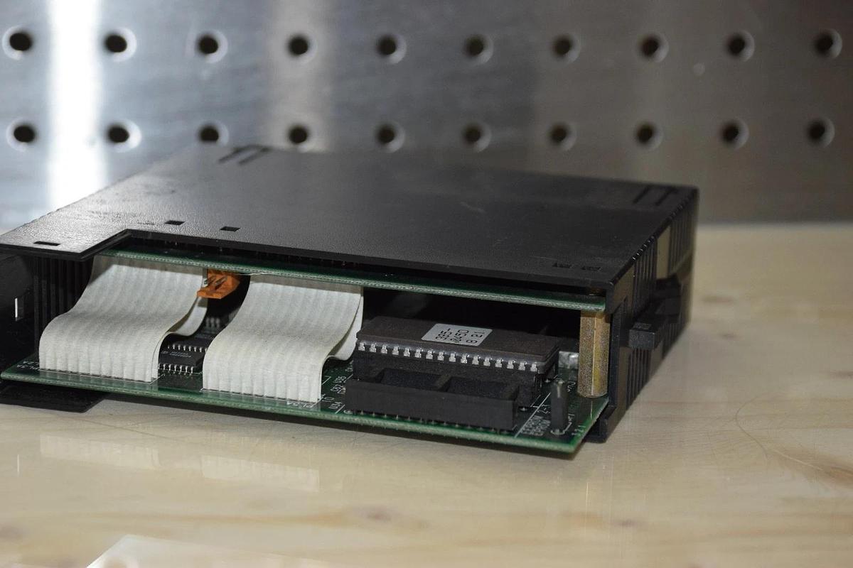 Used GE Fanuc IC693CPU331-CD IC693CPU331CD IC693CPU331 CPU Module