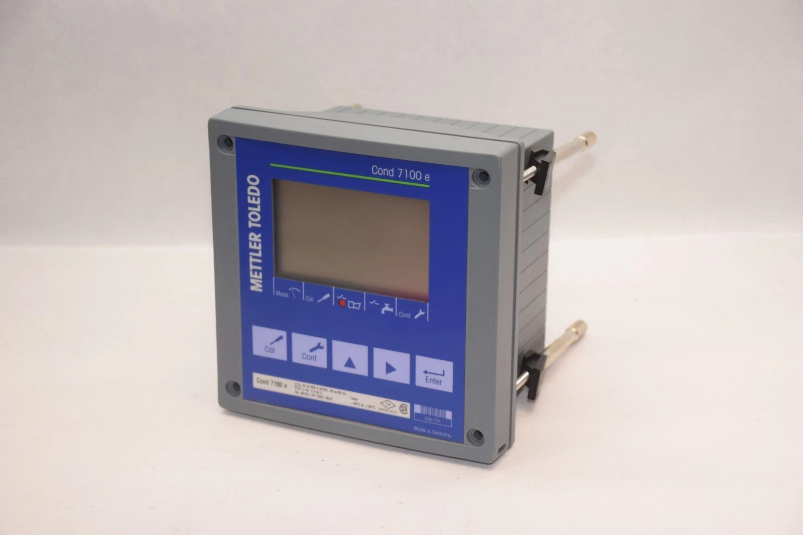 Used METTLER-TOLEDO COND 7100E F-2402COND-MT 24-230Vac/dc Conductivity Transmitter