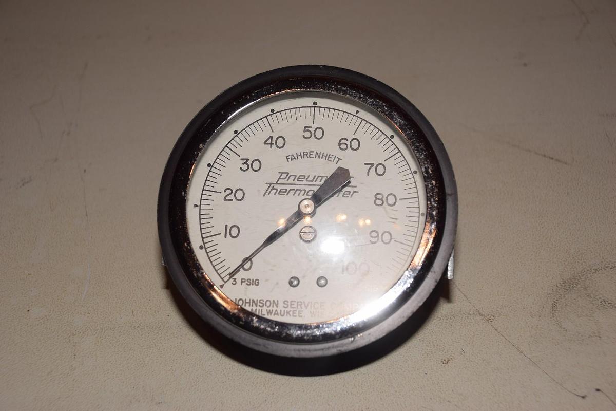 Used JOHNSON SERVICE COMPANY T5502 21 T550221 0-100psig PNEUMATIC THERMOMETER GAUGE
