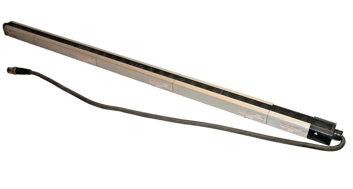 Used KEYENCE Safety Light Curtain Transmitter Extension PJ-V20T With PJ-V21T PJV20T