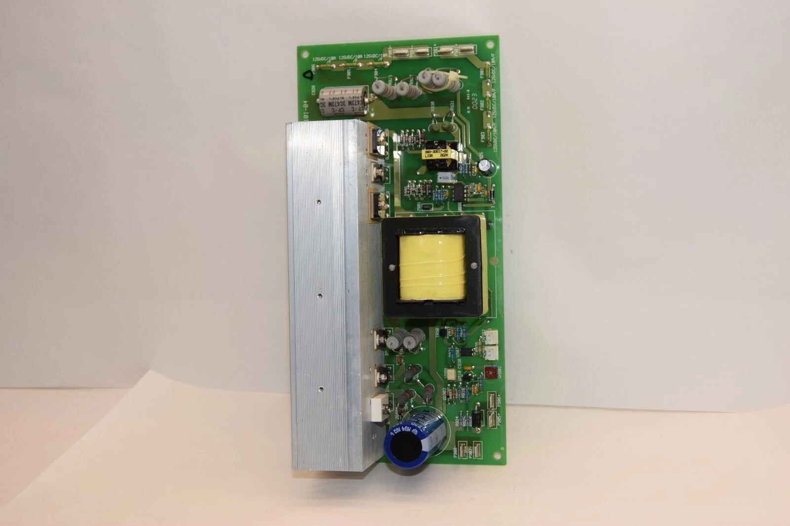 Used 01101-05-037 098-01101-04 1000 Series UPS PCB Assembly Board