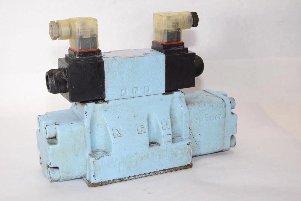 (NEW) HAGGLUNDS DENISON A3D03 35 B08 0306 20D5W01351 Valve