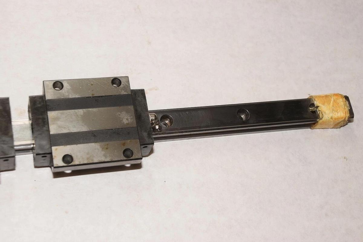 Used THK Linear glide rail " bearing THK Rail A2C 487 SHS20C 2C096