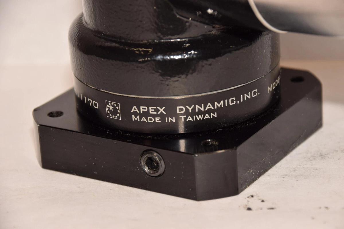 Used APEX DYNAMIC AER070 7:1 Ratio RIGHT ANGLE Planetary Gearbox
