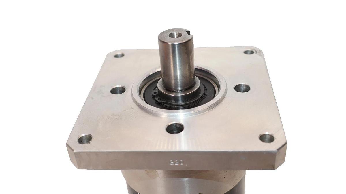 Used GAM 20:1 Ratio Planetary Gearbox 81110312 PE-N-042-020G-M1180-H0000-C0000