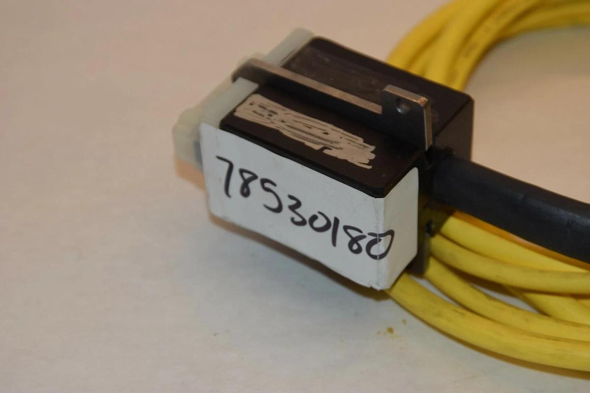 NEW NAVISTAR 48334-1 483341 78530180 PROGRAMMING COMPTEK CABLE