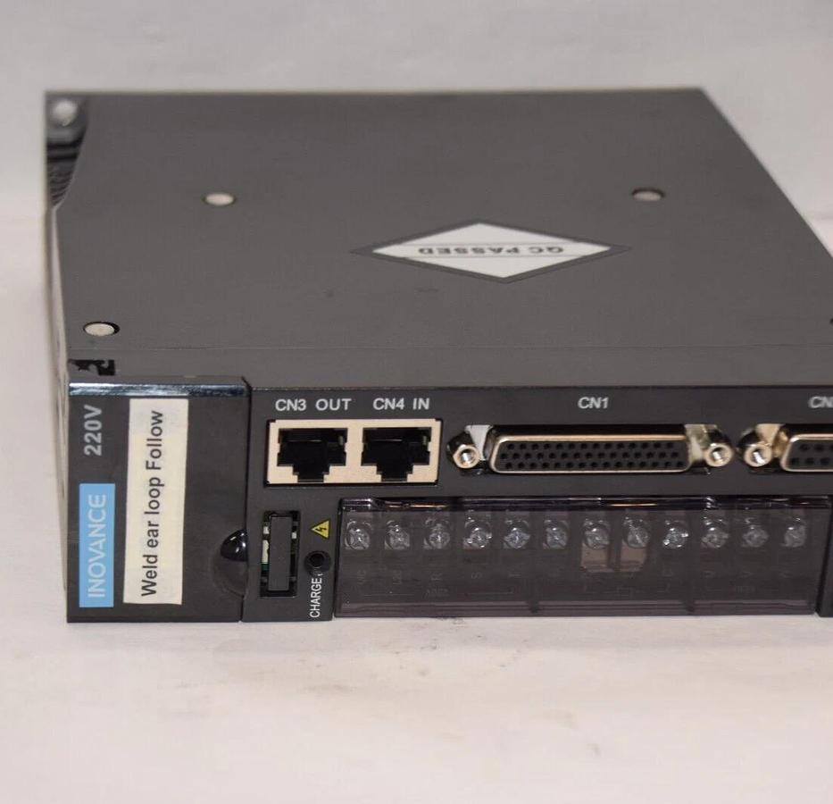 Used INOVANCE 220v IS620NS5R5I IS620NS5R51 Input 200-240V 3ph / 1ph Servo Drive