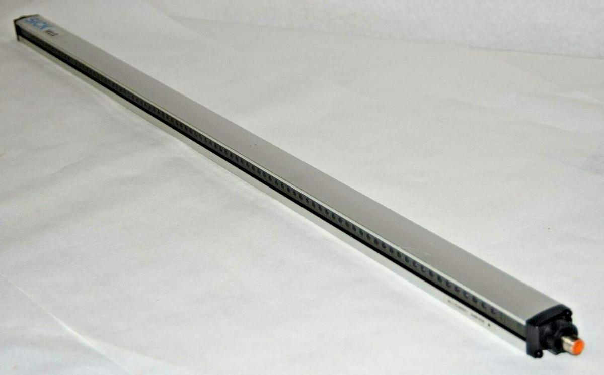 Used SICK Safety Light Curtain MLGS1-0890F821 MLGS10890F821 15-30V 8pin