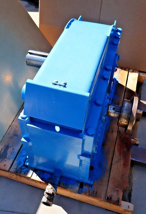 FALK 2090Y1-S Enclosed Gear Drive Speed Reducer Gearbox Ratio 3.65 SF 1.51