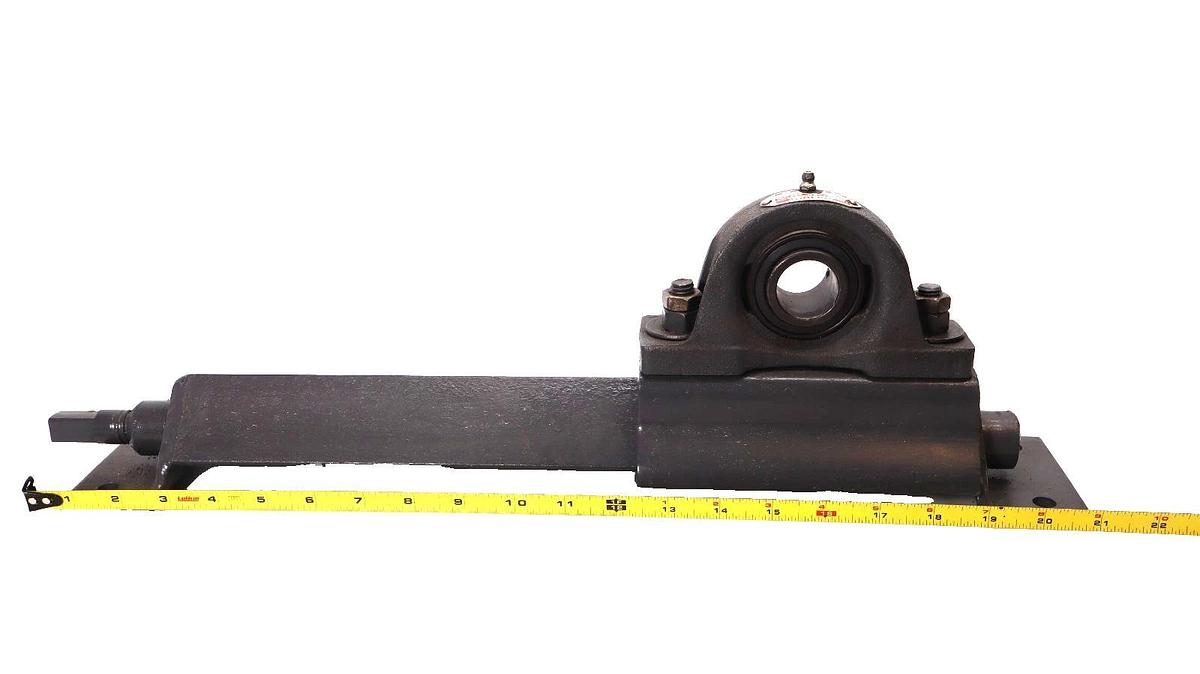 SealMaster Pillow Block with Takeup Bearing NP-19 NP19 1-3/16" Bore P-105 (Ref)