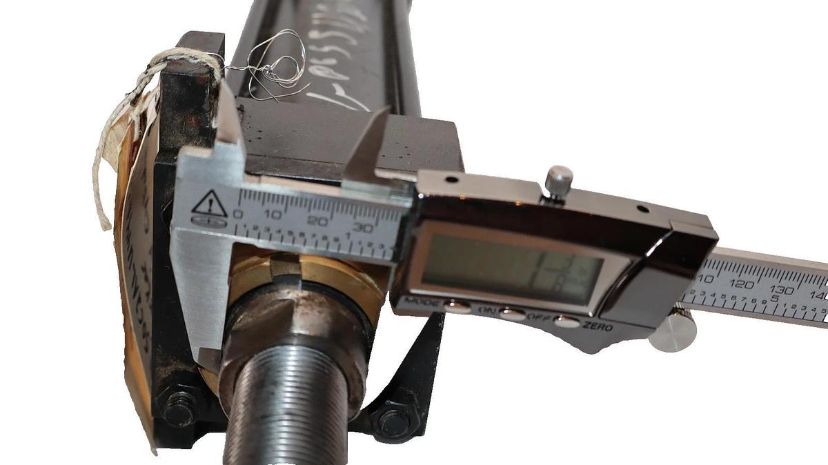 Refurbished Parker 2.50C2ALU44AC7.000 2-1/2" Bore 250psi 7" Stroke Pneumatic Cylinder