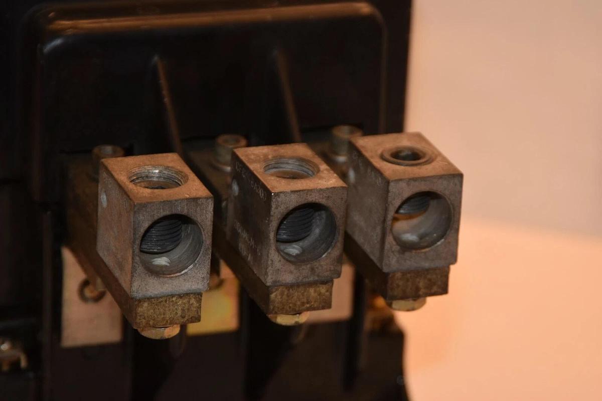 (NEW) WARD LEONARD ELEC. K480 14 K48014 260A 110/120V Coil AC Contactor