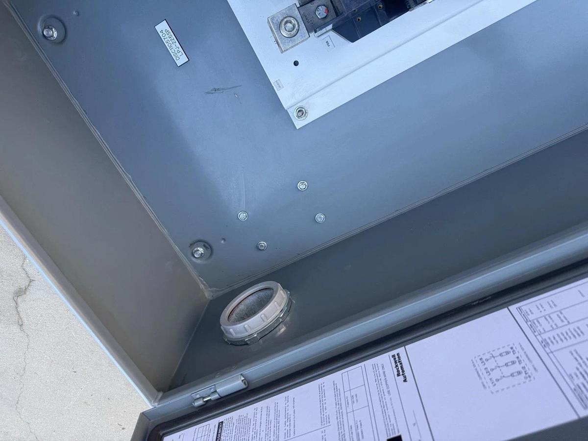 Used ALLEN BRADLEY 400 Amp 1494G-FF3J6  AL-208 Enclosed Switch Disconnect 600VAC 400A