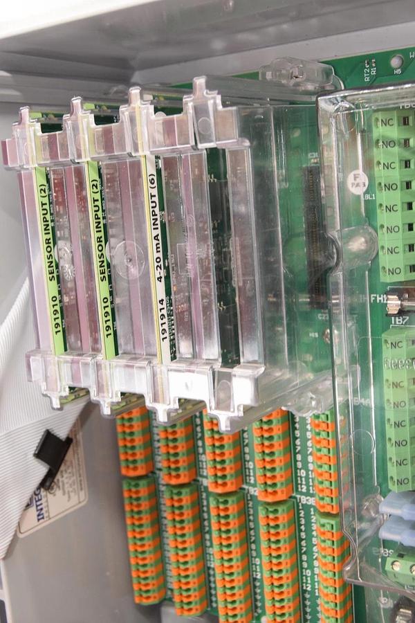 Used Walchem Cooling Tower Controller  WCT900PAADNNNPAFHNN-C 100-240Vac 13A USA