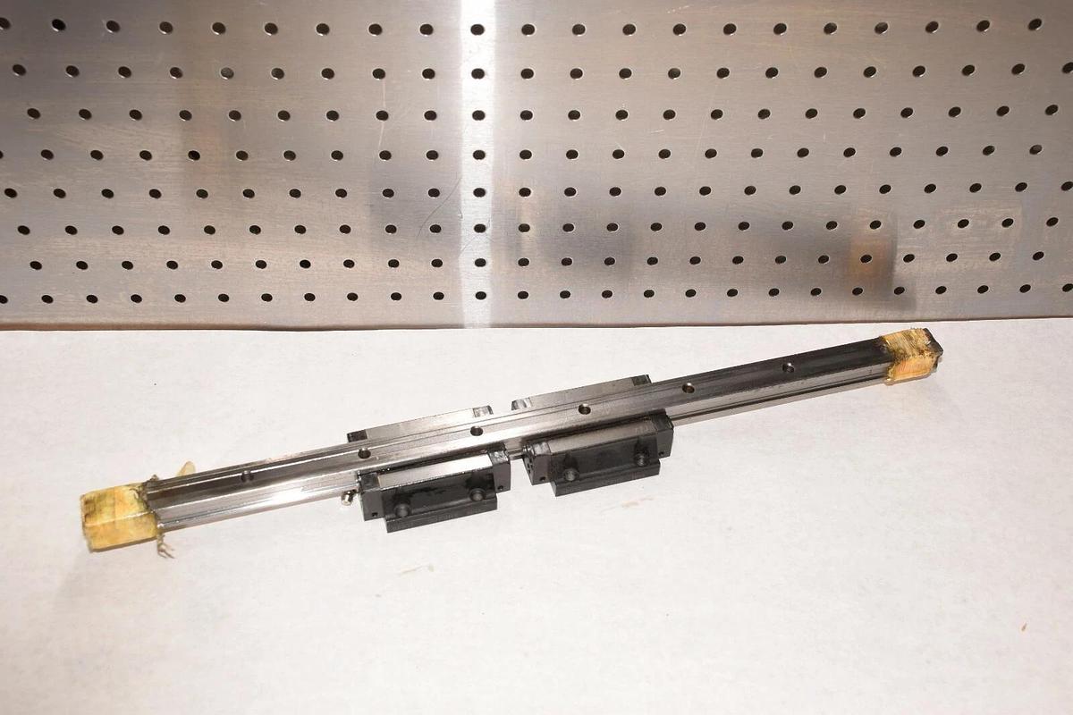 Used THK Linear glide rail " bearing THK Rail A2C 487 SHS20C 2C096