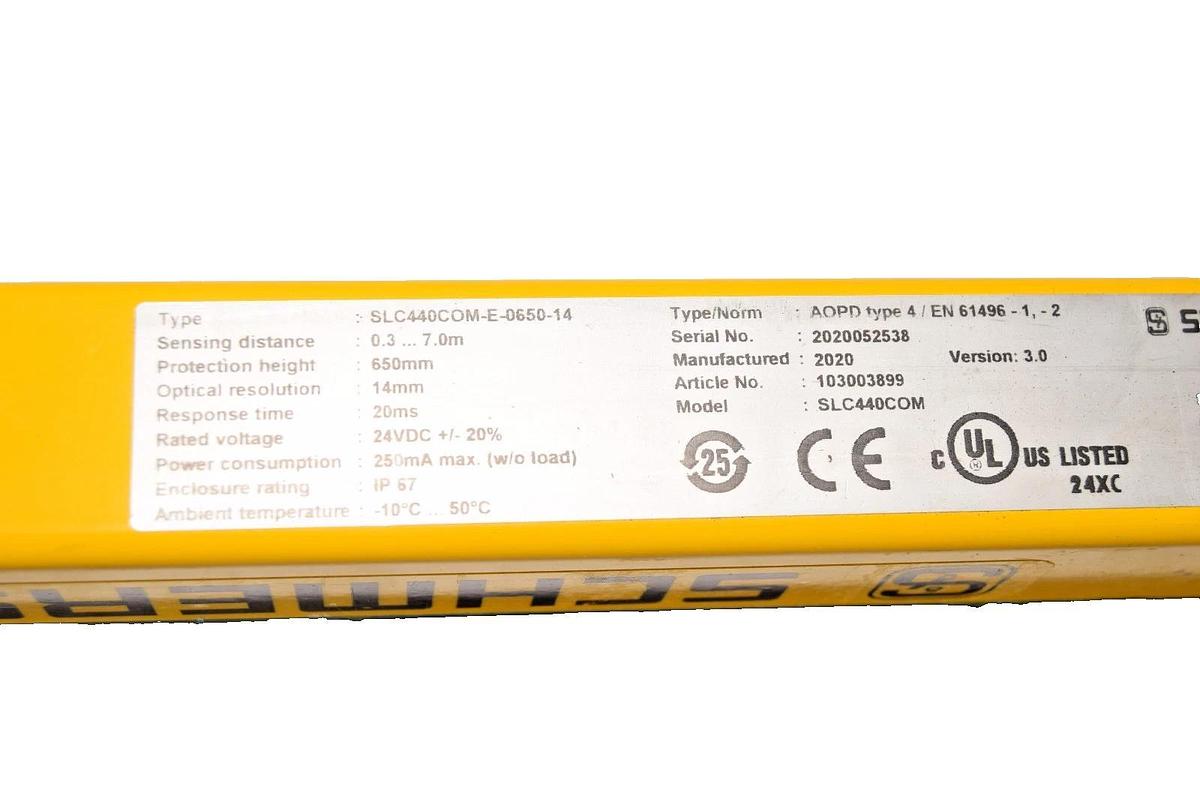 Schmersal Safety Light Curtain SLC440COM-E-0650-14 Emitter (New)