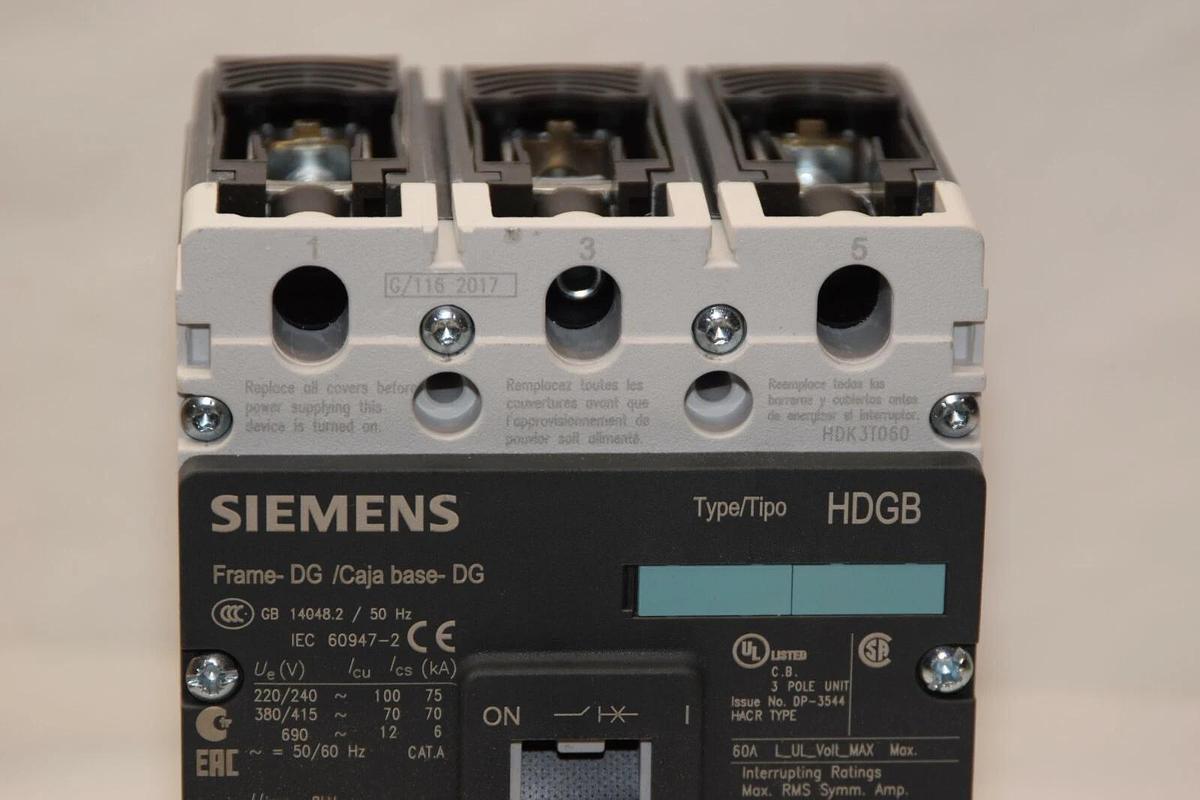 SIEMENS VL Circuit Breaker 3VL2506-2PE33-0AA0 60A 60 A Amp 3P HDK3T060F NEW