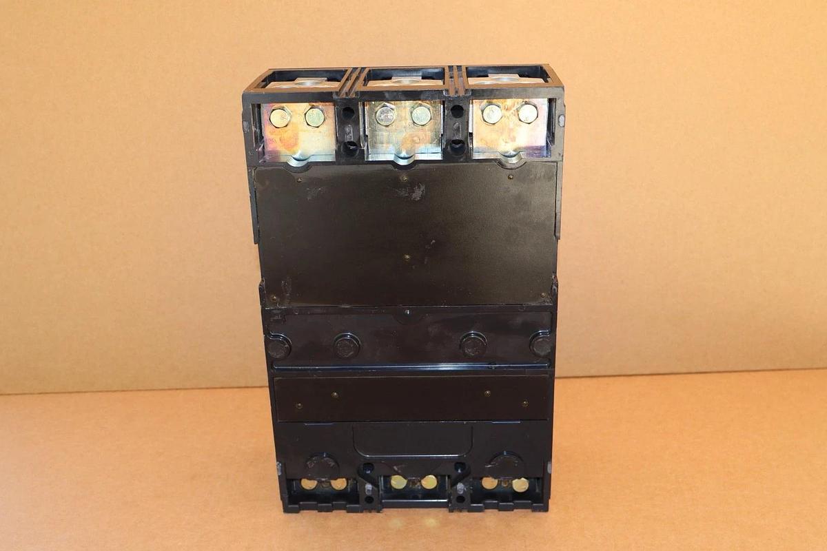 Square D Ciruit Breaker 500A MAF36500 3p 3ph 500 Amp 600v *Refurb*