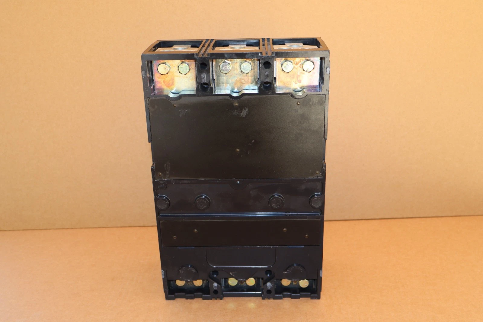 Square D Ciruit Breaker 400A MHL3640025DC1679 MHL360025DC1679 3p 3ph 600v REFURB