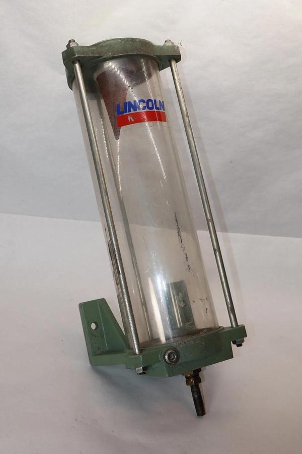 Used LINCOLN 87400 Reservoir For Lubrication System