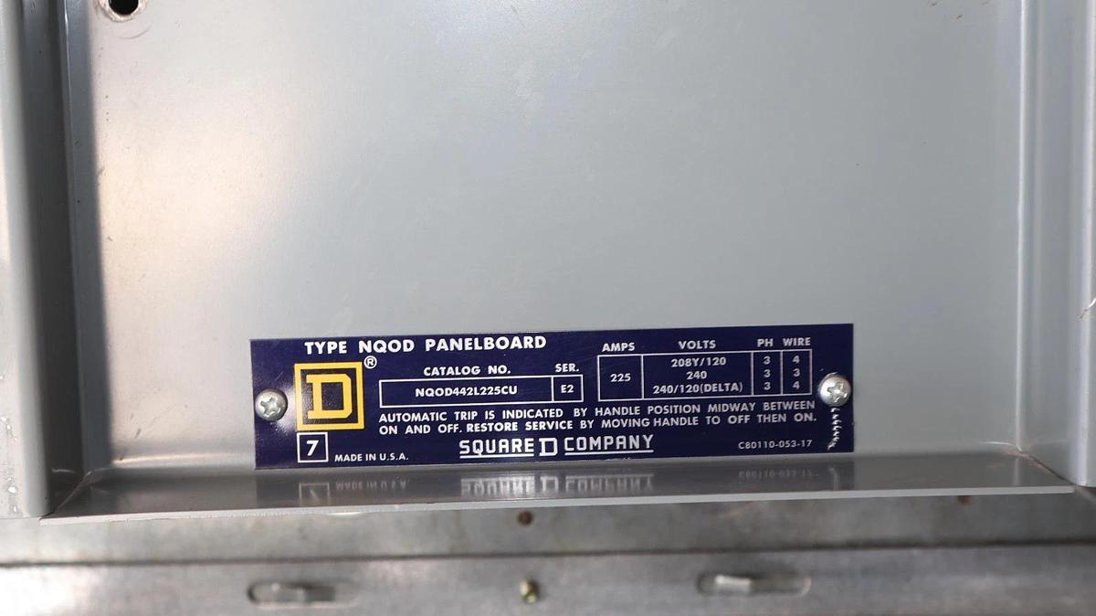 Used Square D Electric 225A Panelboard 225 A NQOD442L225CU NQODQ2 208y/120v 3ph 4w 42