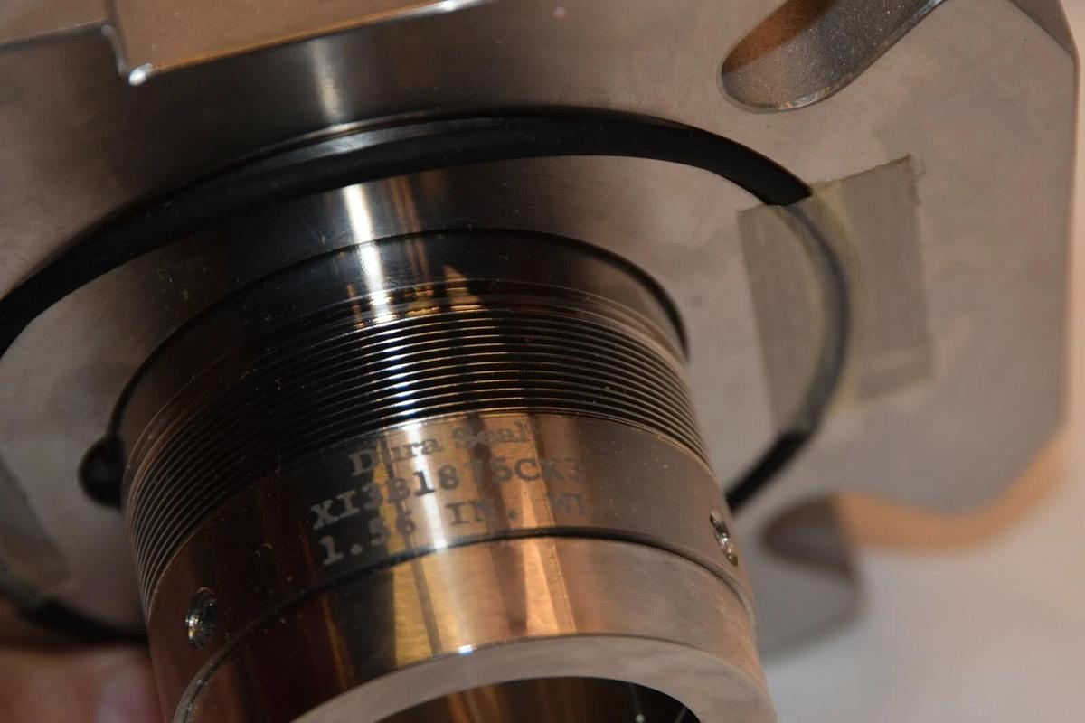 (NEW) DURA SEAL Durametallic EEKB213370B XI3B1875CX3 1.56" wl 1.75" Seal