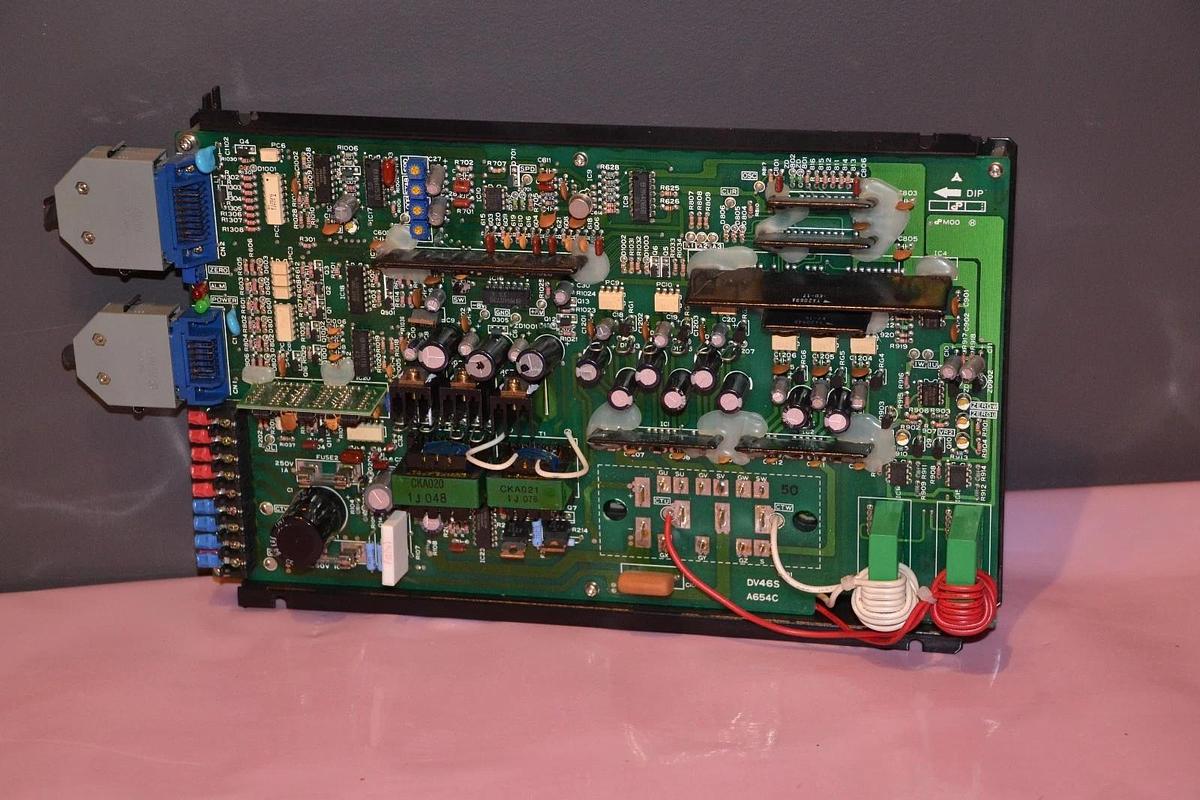 Used PANASONIC DV46S005LA2 DC13W DC24V 50W AC SERVO DRIVER