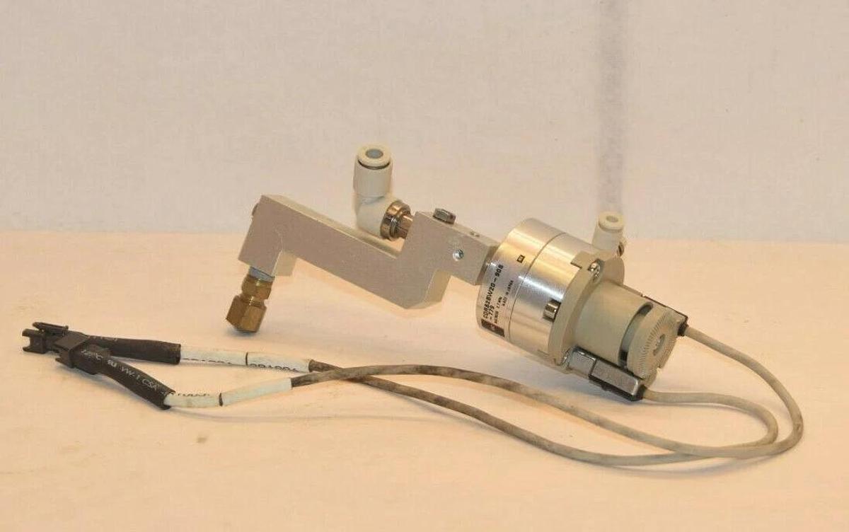 Used SMC CDRB2BW20-90S-T79 CDRB2BW2090ST79 0.7MPa Rotary Actuator Vane