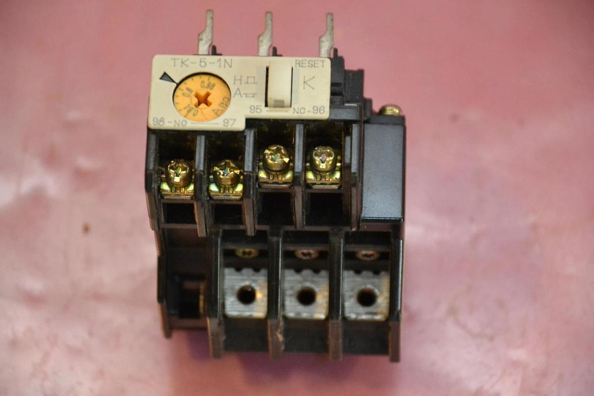 Used FUJI ELECTRIC RELAY TK-5-1N TK 5 1N TK51N 4NK0HF 0.64-0.96A 0.64-0.96 A