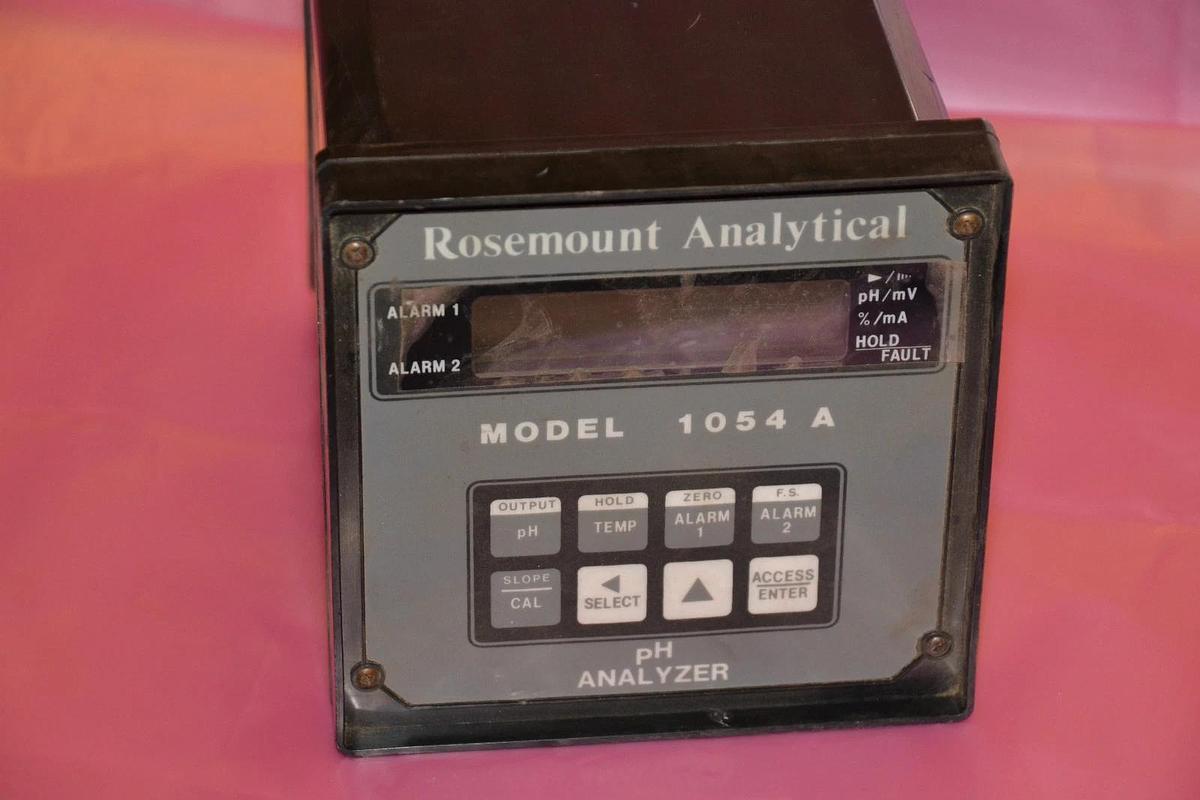 ROSEMOUNT ANALYTICAL PH ANALYZER 1054 A 1054APH 1054A