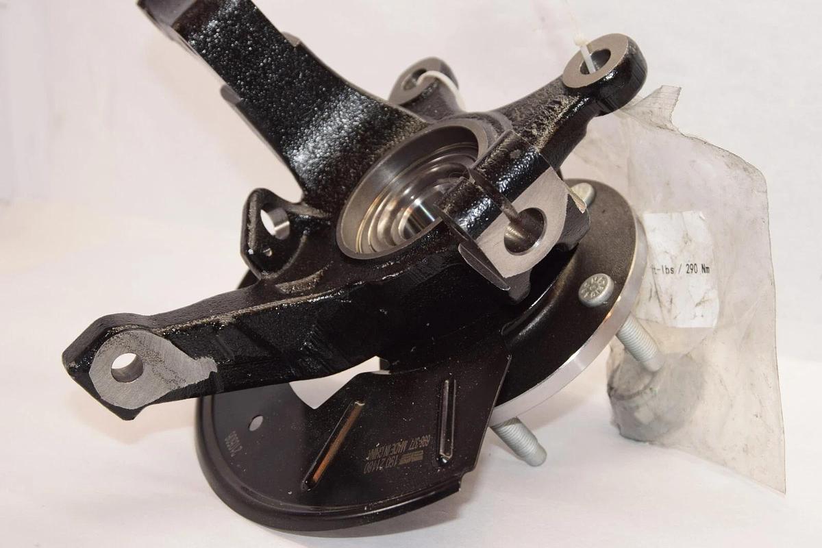 (NEW) DORMAN 698-377 19021180 Loaded Steering Knuckle