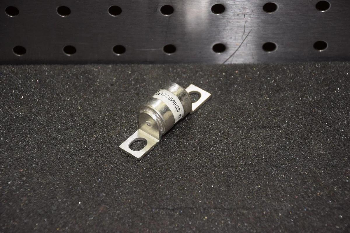 FERRAZ SHAWMUT Q076650 2,5 URGS 17/16 250VAC 16A FUSE NEW