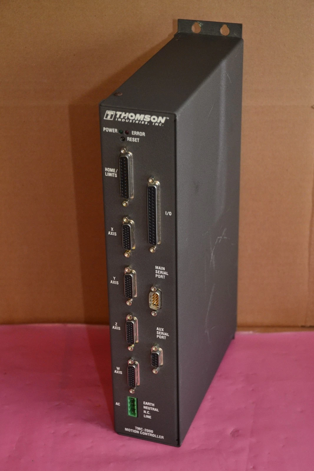 Used THOMSON MOTION CONTROLLER TMC2004CO TMC200 4CO TMC200-4CO 115/220 V