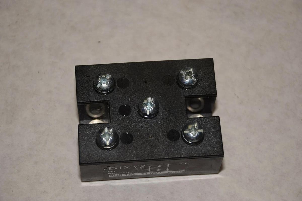 NEW IXYS VU0 125-12 N07 VU0125-12N07 MODULE
