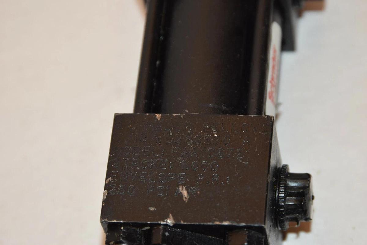 (NEW) SCHRADER BELLOWS FAA108721 250psi 1.0" Stroke Pneumatic Cylinder