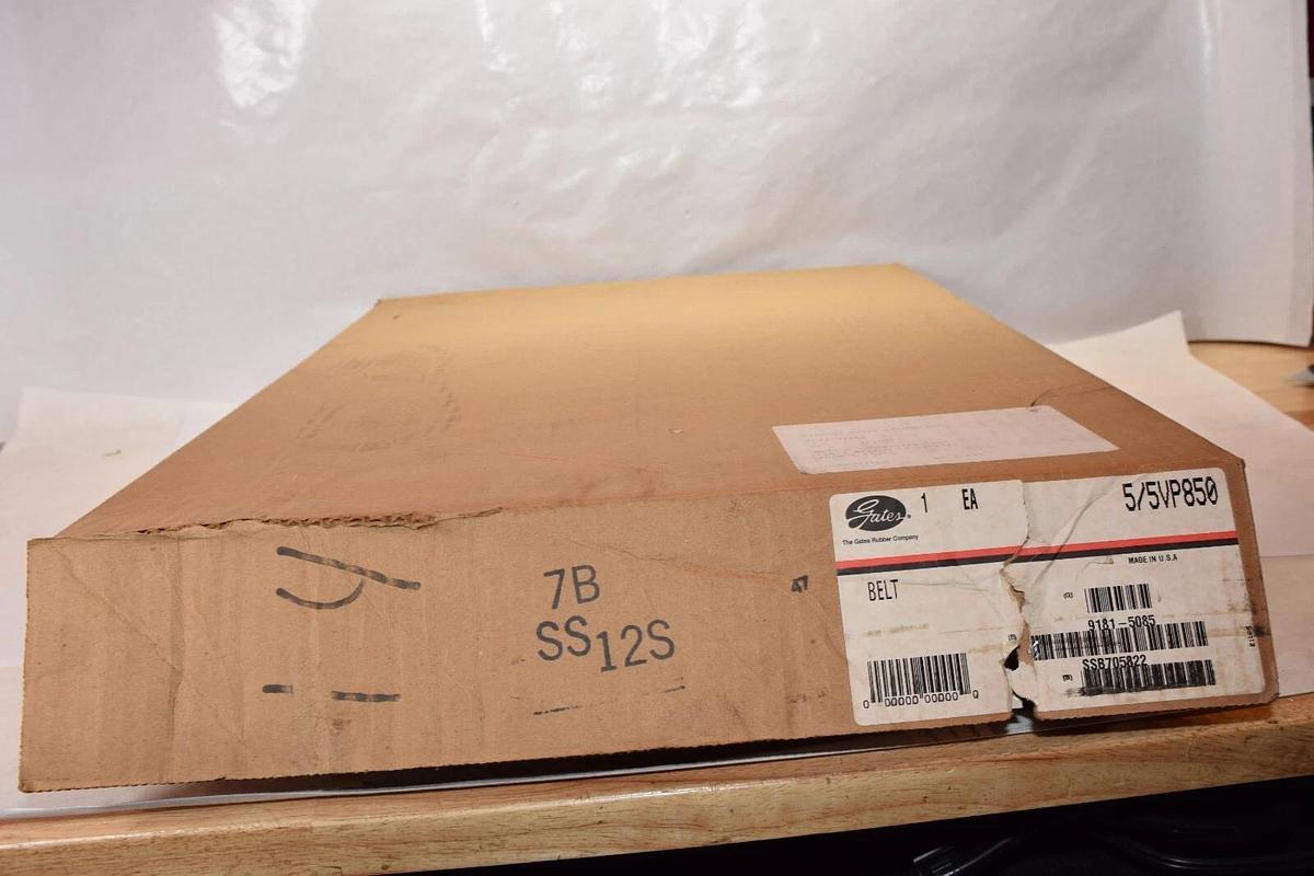 (NEW) GATES 5/5VP850 , 9181-5085 5-Rib PowerBand Belt