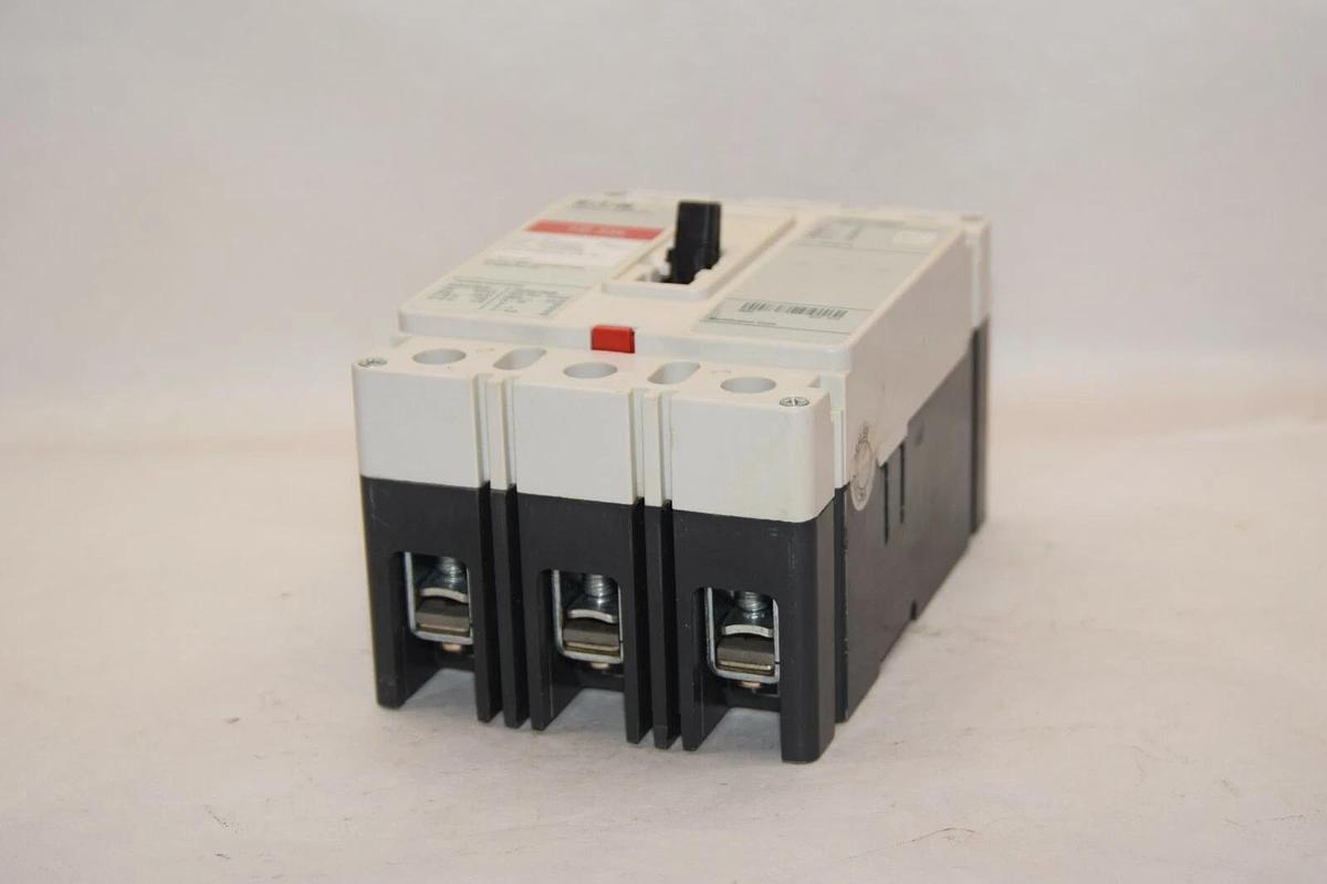 (NEW) EATON / CUTLER HAMMER FD35K FD3100H08 100A 3 Pole 600Vac Circuit Breaker
